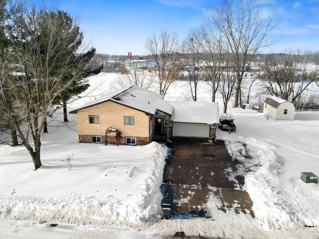 $344,900 | 655 11th Street Southwest, Pine City, MN 55063