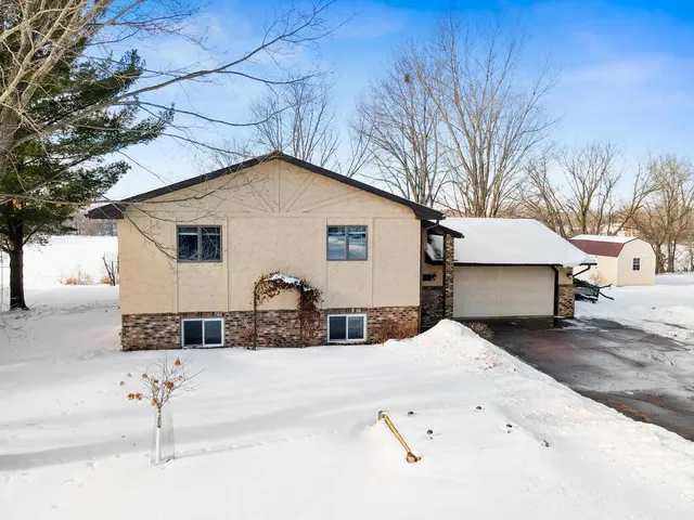 $344,900 | 655 11th Street Southwest, Pine City, MN 55063
