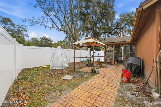 a view of outdoor space yard and patio
