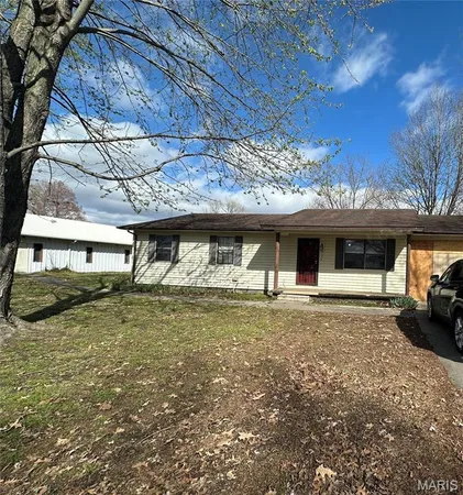 $105,000 | 312 Ra Barry Street, Wyatt, MO 63882