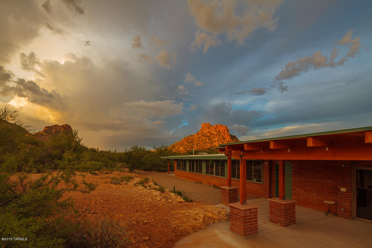 3610 West Milton Road Tucson, AZ 85746 - Photo 1 of 17