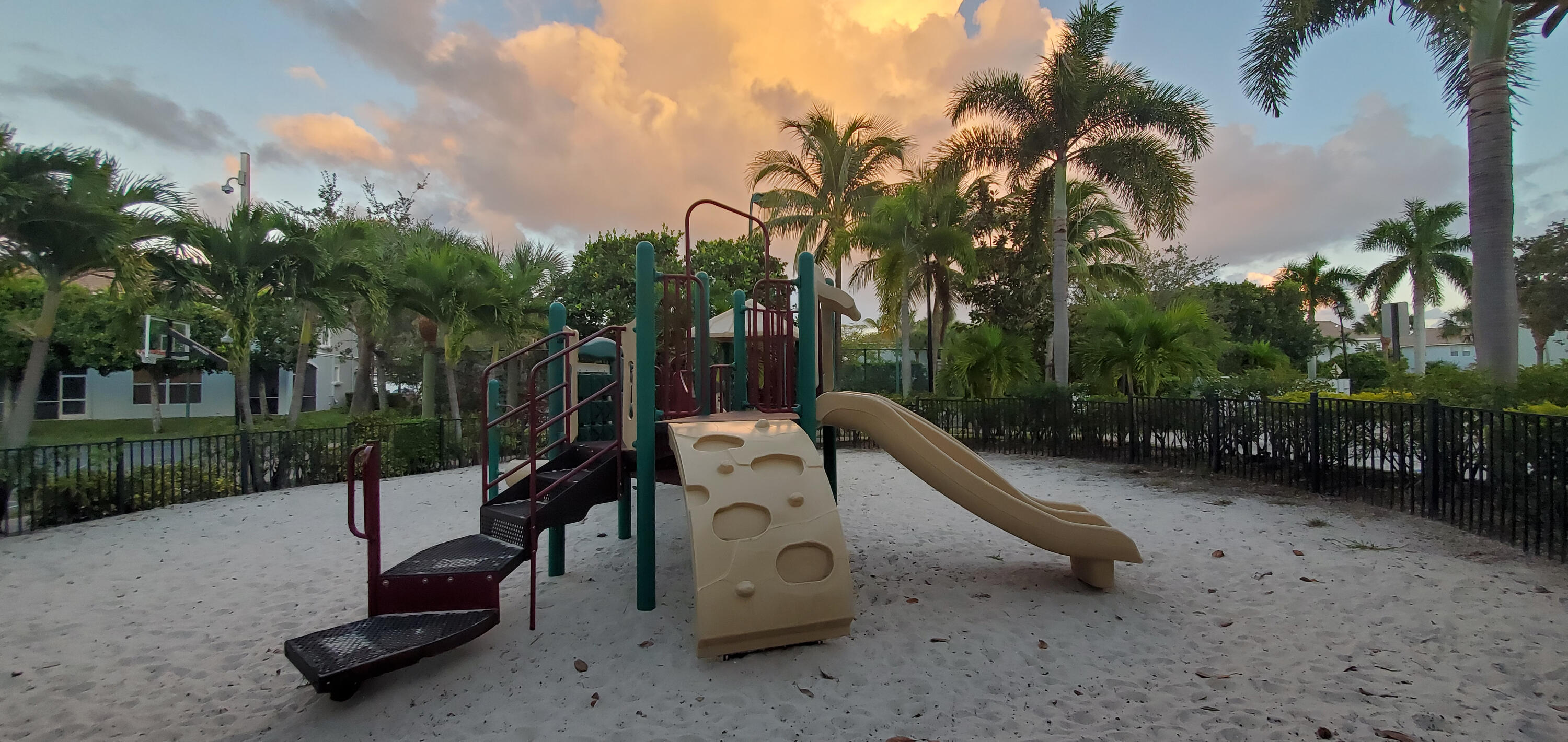 3195 Laurel Ridge Circle Riviera Beach, FL 33404 - Photo 42 of 52 Tot lot