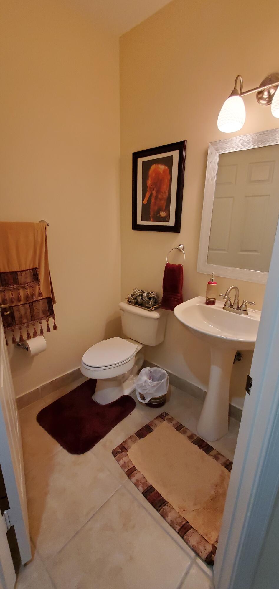 3195 Laurel Ridge Circle Riviera Beach, FL 33404 - Photo 7 of 52 Guest bath 1st floor