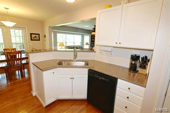 132 Meramec Oak Ridge Fenton, MO 63026 - Photo 12 of 45 Gallery Image 12