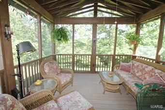 132 Meramec Oak Ridge Fenton, MO 63026 - Photo 2 of 45 Gallery Image 2