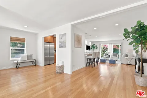 $1,399,000 | 11521 Patom Drive, Culver City, CA 90230