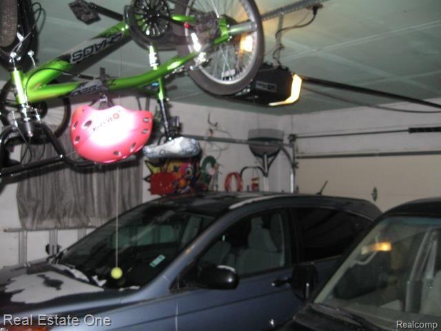 23685 Rockingham Street Southfield, MI 48033 - Photo 14 of 24 IMG_0687.jpg