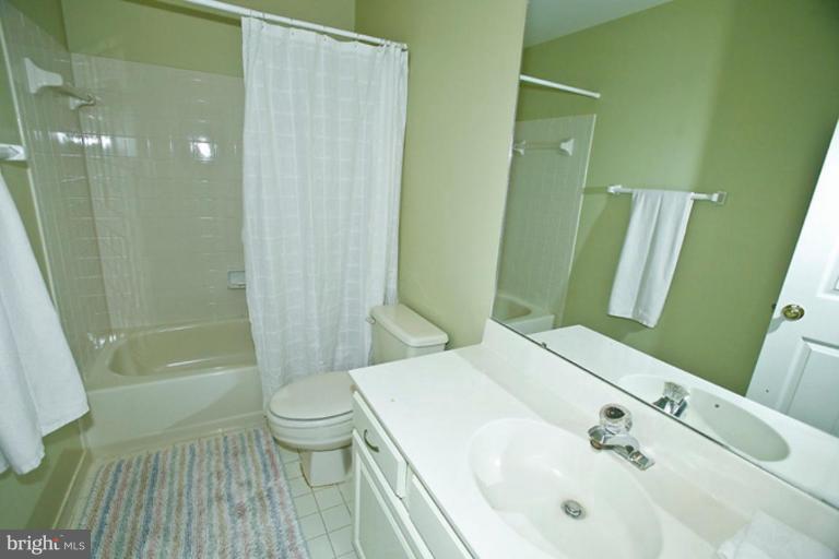 7502 Brickyard Road Potomac, MD 20854 - Photo 16 of 24 Bath #3