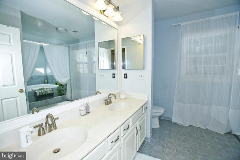 7502 Brickyard Road Potomac, MD 20854 - Photo 20 of 24 Master Bath