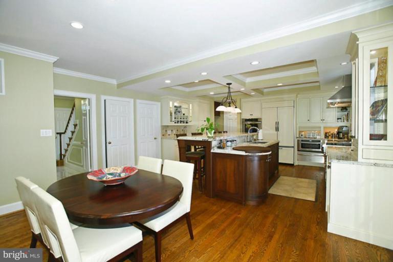 7502 Brickyard Road Potomac, MD 20854 - Photo 7 of 24 Breakfast Area