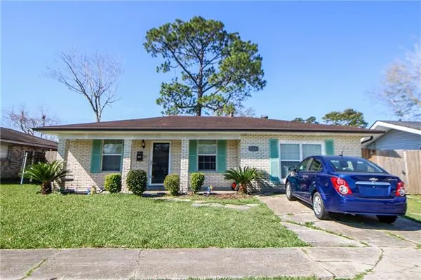 $1,700 | 1522 Maplewood Drive, Harvey, LA 70058