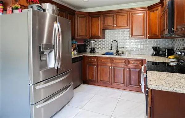 $1,700 | 1522 Maplewood Drive, Harvey, LA 70058