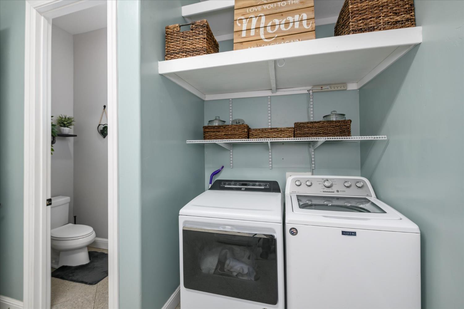5880 Bumper Road El Dorado, CA 95623 - Photo 19 of 71 a utility room with dryer and washer