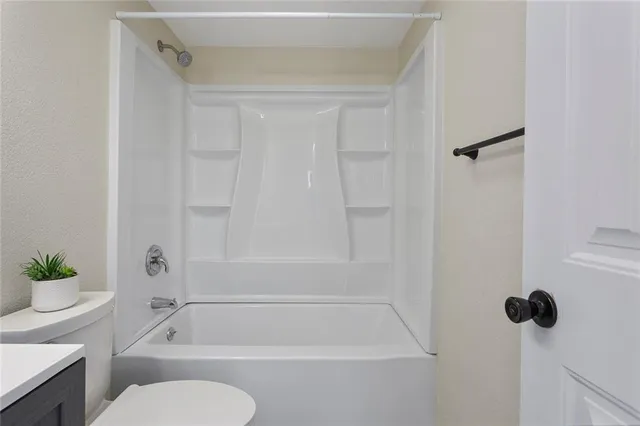 $290,000 | 17405 East 228th Street, Harrisonville, MO 64701