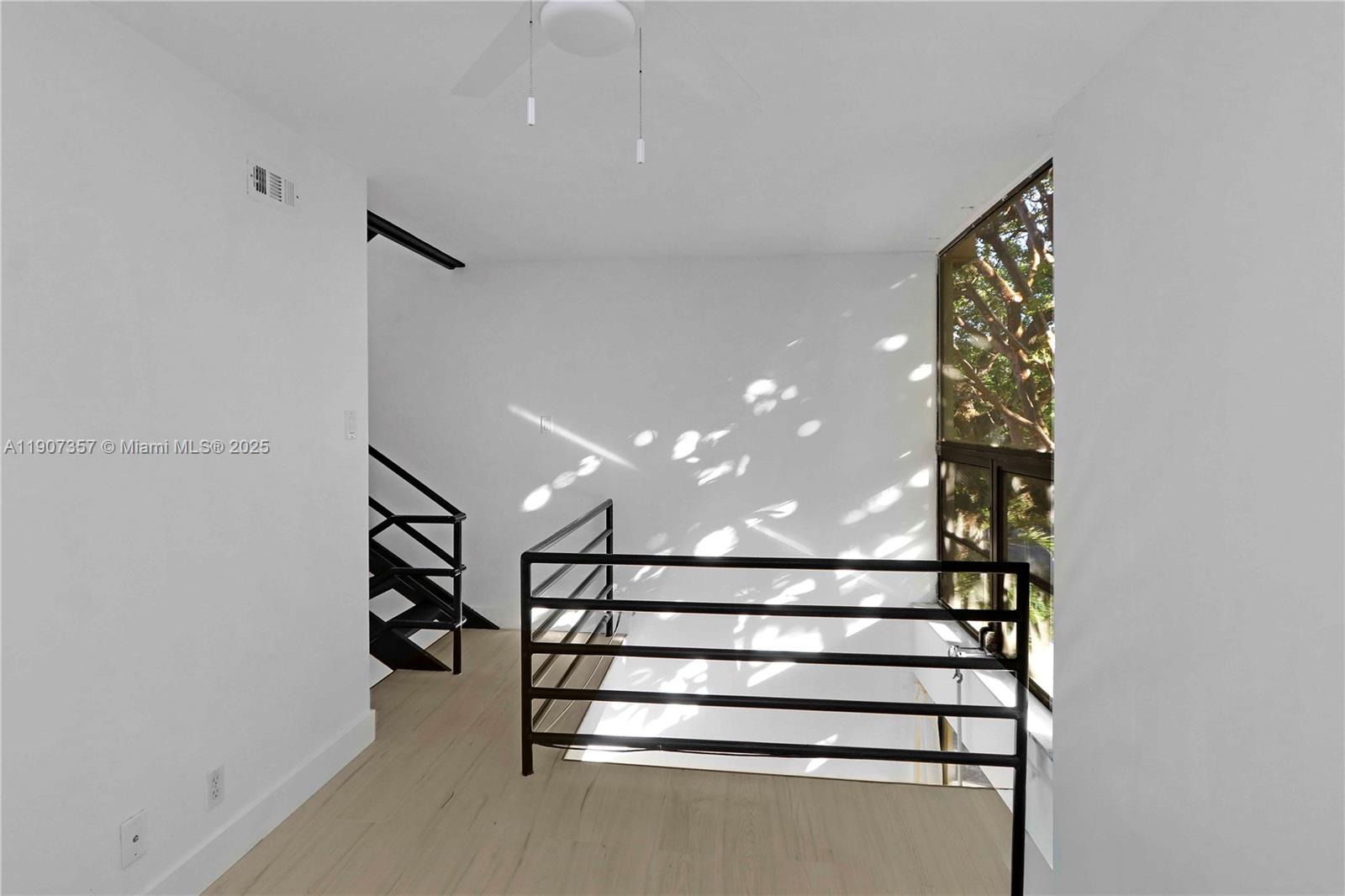 2778 Day Avenue, Unit 2 Miami, FL 33133 - Photo 14 of 21 a view of entryway