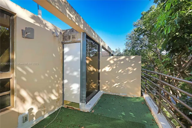 $849,000 | 2778 Day Avenue, Unit 2, Miami, FL 33133