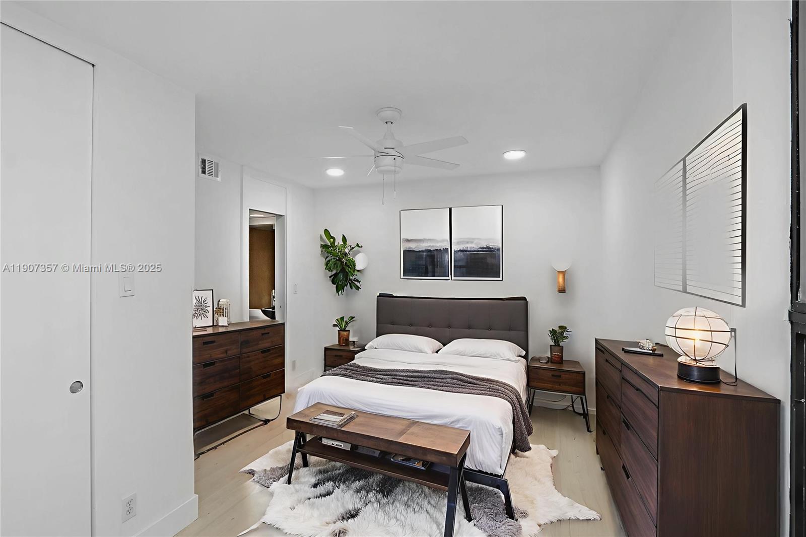 2778 Day Avenue, Unit 2 Miami, FL 33133 - Photo 4 of 21 a bedroom with a bed and furniture