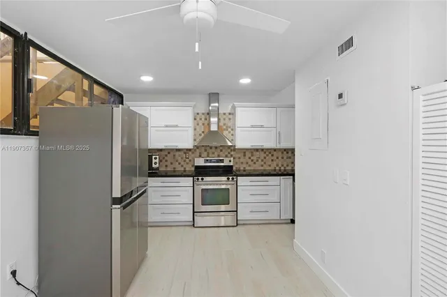 $849,000 | 2778 Day Avenue, Unit 2, Miami, FL 33133