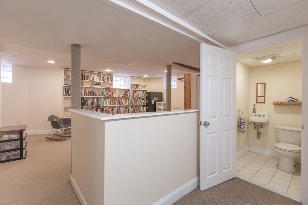8 Rindgefield Street Cambridge, MA 02140 - Photo 19 of 24 Gallery Image 19