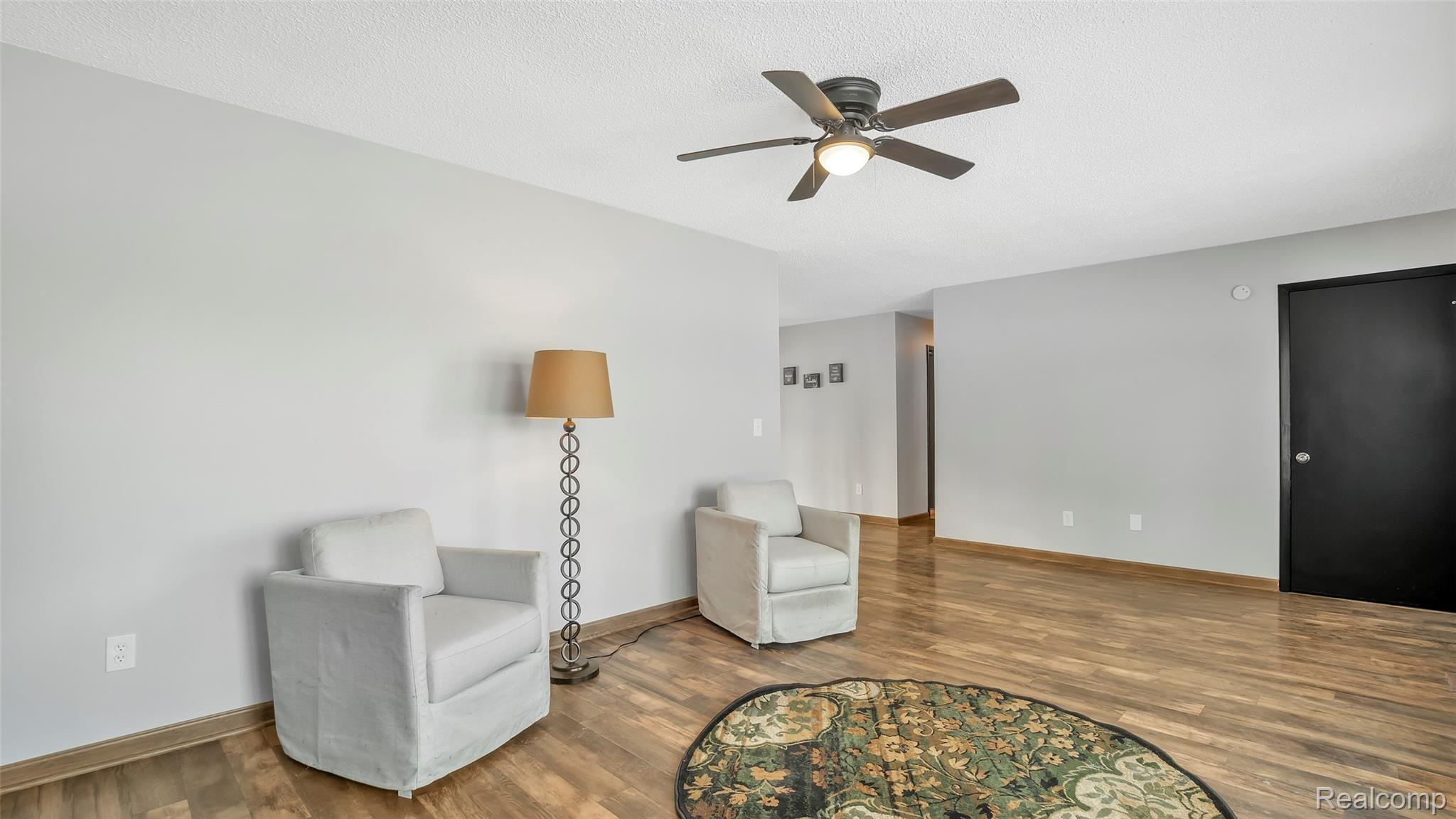 11270 East Coldwater Road Davison, MI 48423 - Photo 8 of 43 -MI-48423-windowstill-8.jpg