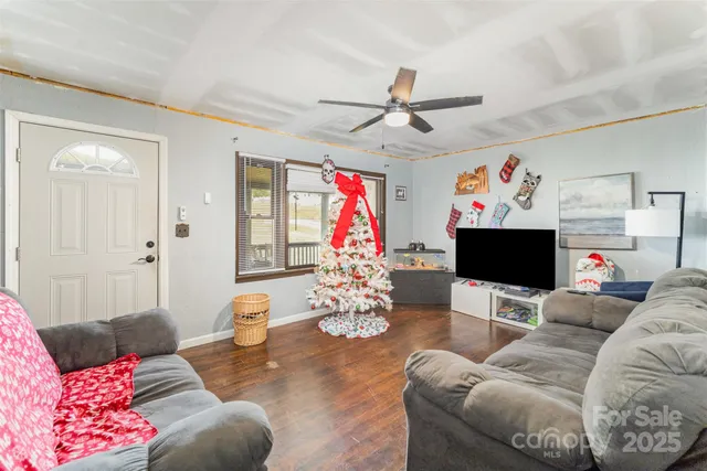 $175,000 | 407 Forestway Drive, Mount Holly, NC 28120