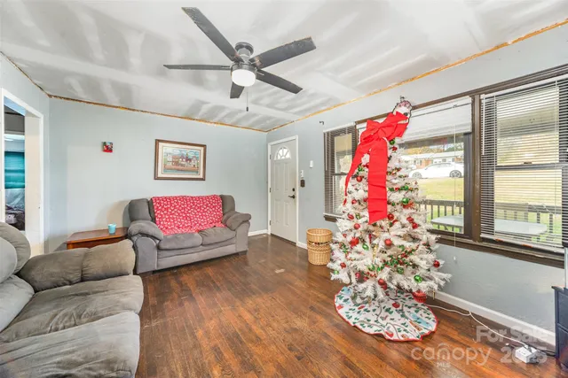 $175,000 | 407 Forestway Drive, Mount Holly, NC 28120