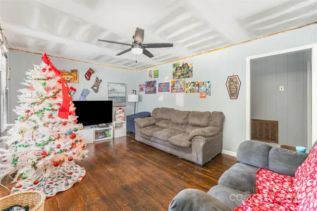 $175,000 | 407 Forestway Drive, Mount Holly, NC 28120