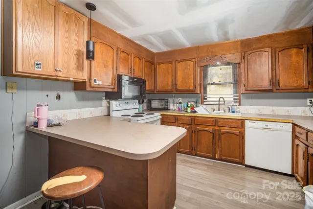 $175,000 | 407 Forestway Drive, Mount Holly, NC 28120