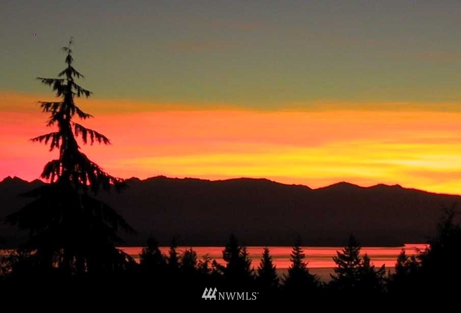 7118 Fiske Road Clinton, WA 98236 - Photo 24 of 24 Gallery Image 24