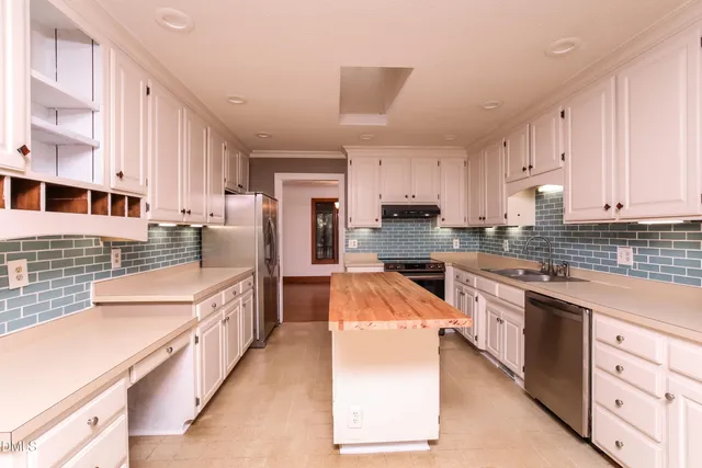 $649,900 | 509 Hi Bridge Court, Raleigh, NC 27615