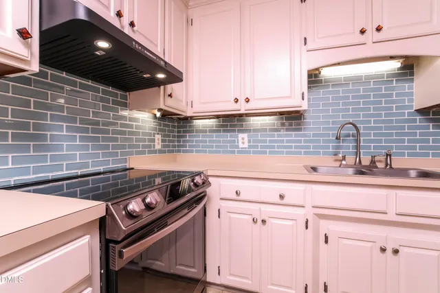 $649,900 | 509 Hi Bridge Court, Raleigh, NC 27615