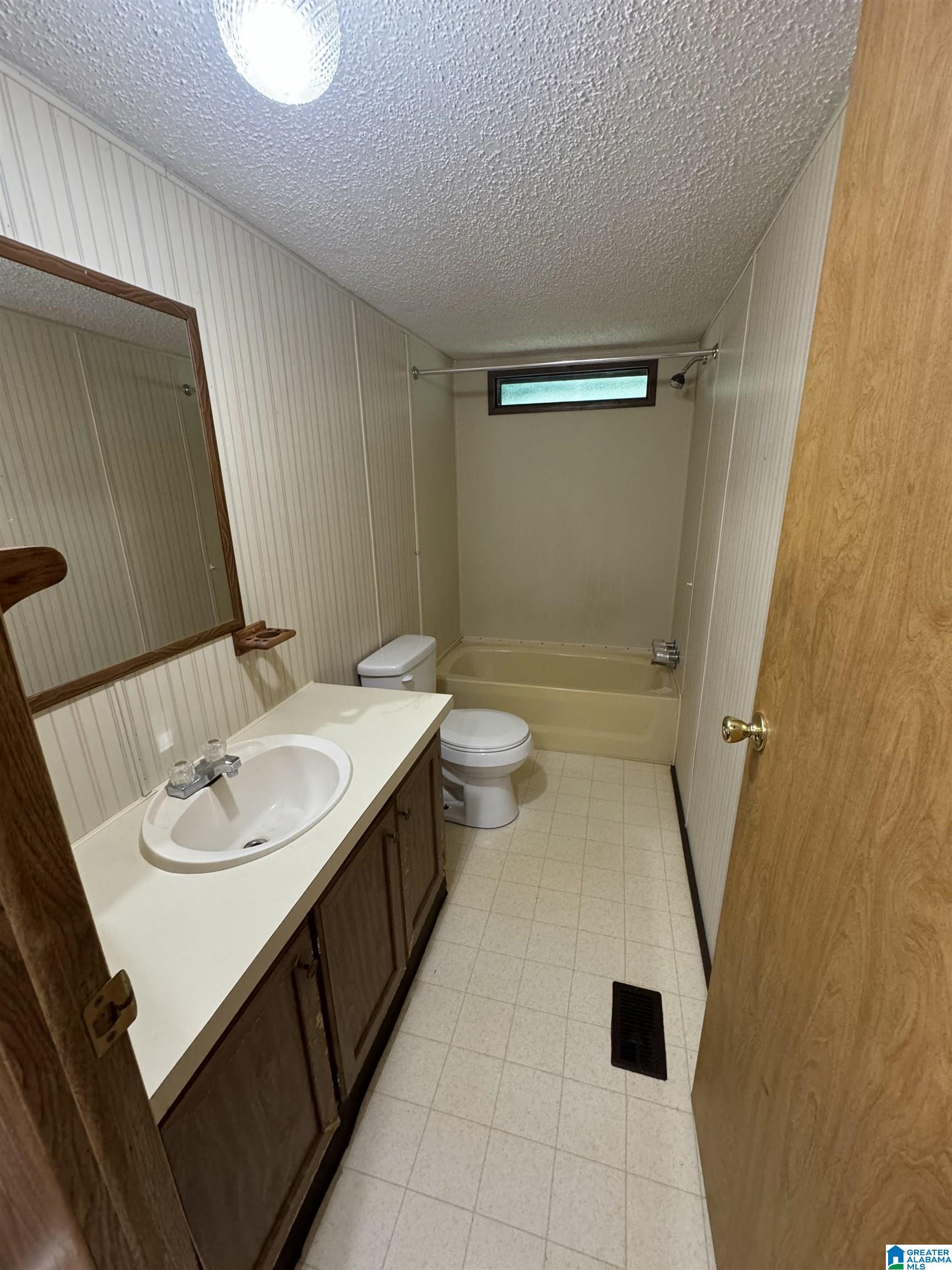 374 School Avenue Berry, AL 35546 - Photo 8 of 15
