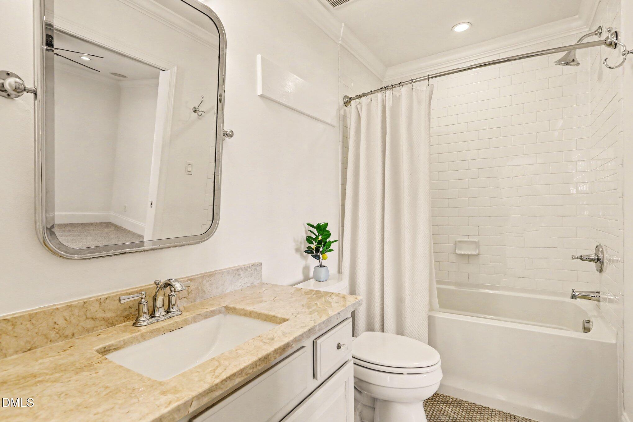 5324 Arete Way Raleigh, NC 27607 - Photo 21 of 32 020_file_5162