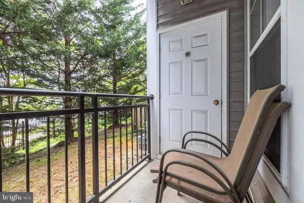 $179,500 | 1321 Karen Boulevard, Unit 208, Capitol Heights, MD 20743