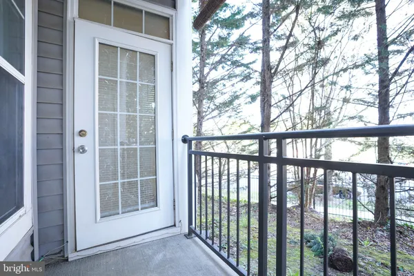 $179,500 | 1321 Karen Boulevard, Unit 208, Capitol Heights, MD 20743