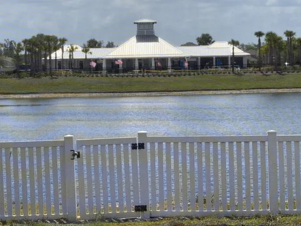 $3,600 | 1148 Anchor Bend Drive, Ruskin, FL 33570
