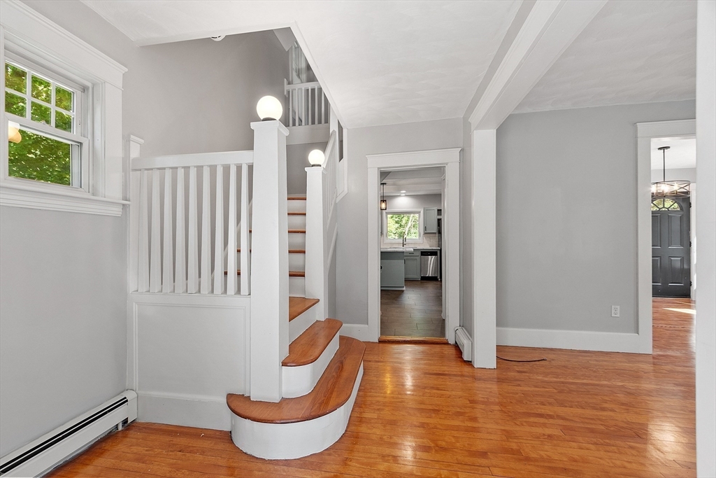 172 Olean Street Worcester, MA 01602 - Photo 4 of 42