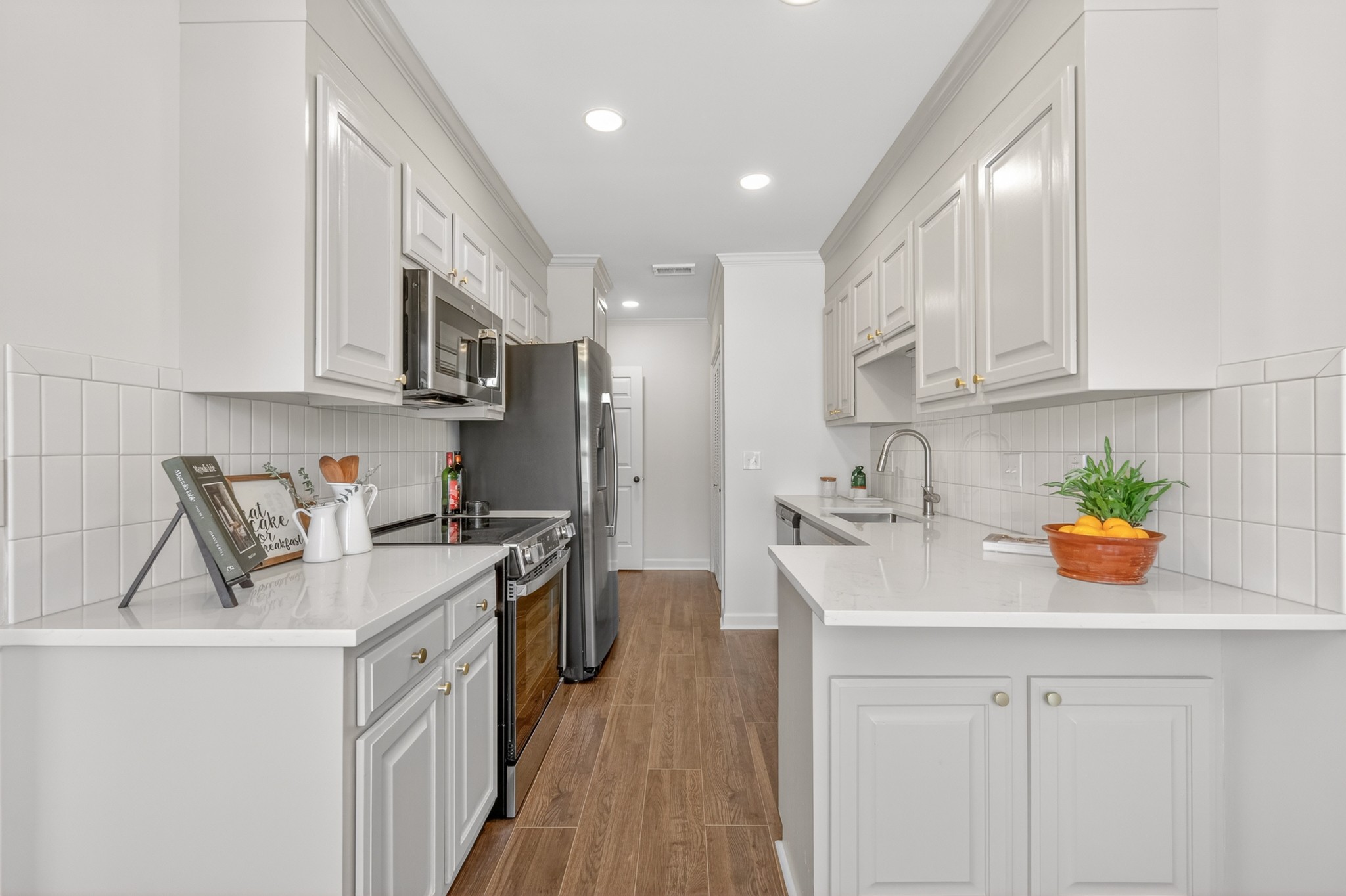 403 General George Patton Road Nashville, TN 37221 - Photo 8 of 32