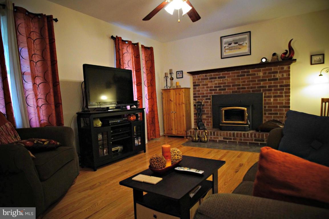 9 Paddock Drive Lititz, PA 17543 - Photo 4 of 26