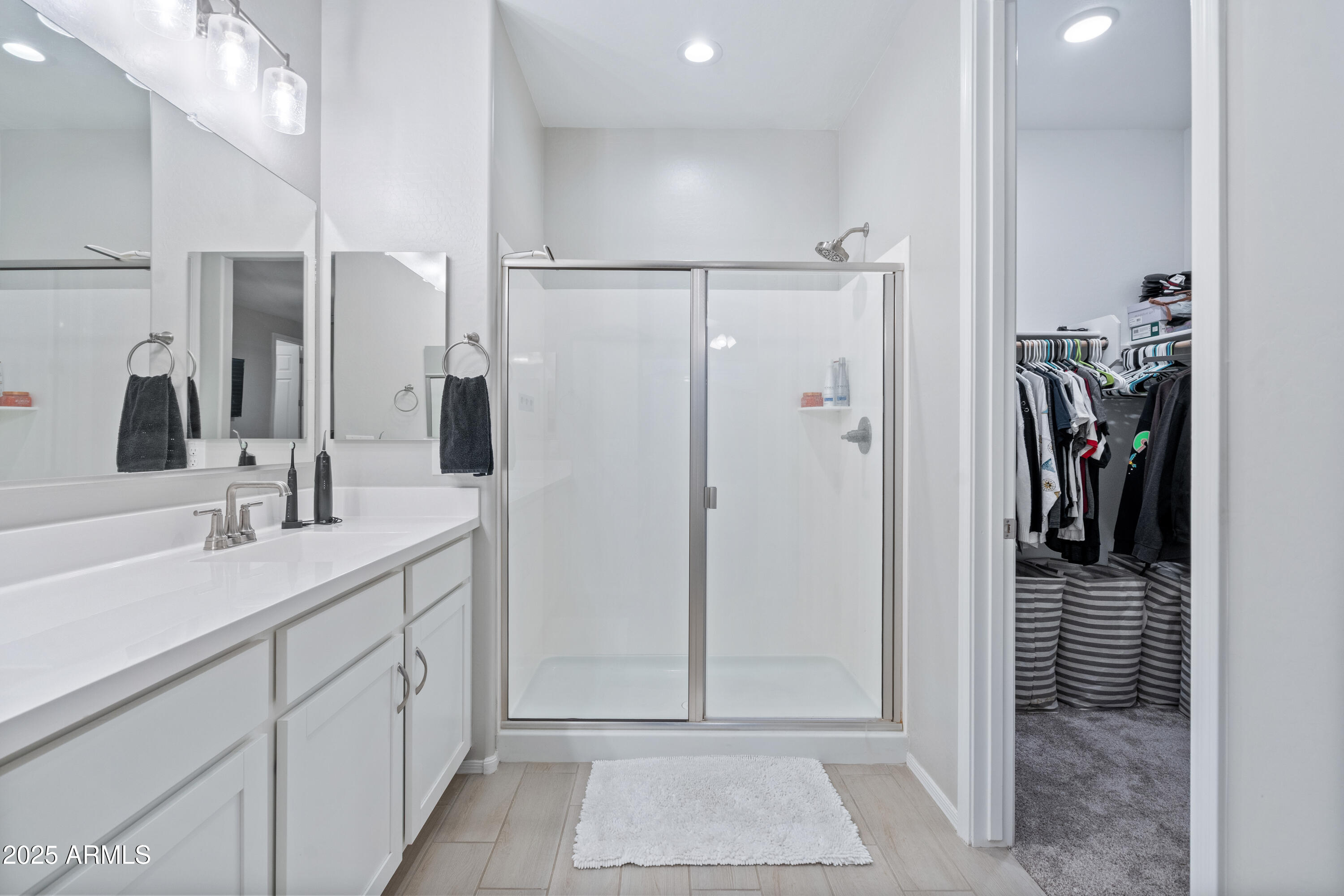 17829 West Red Fox Road Surprise, AZ 85387 - Photo 13 of 28 Primary Bathroom