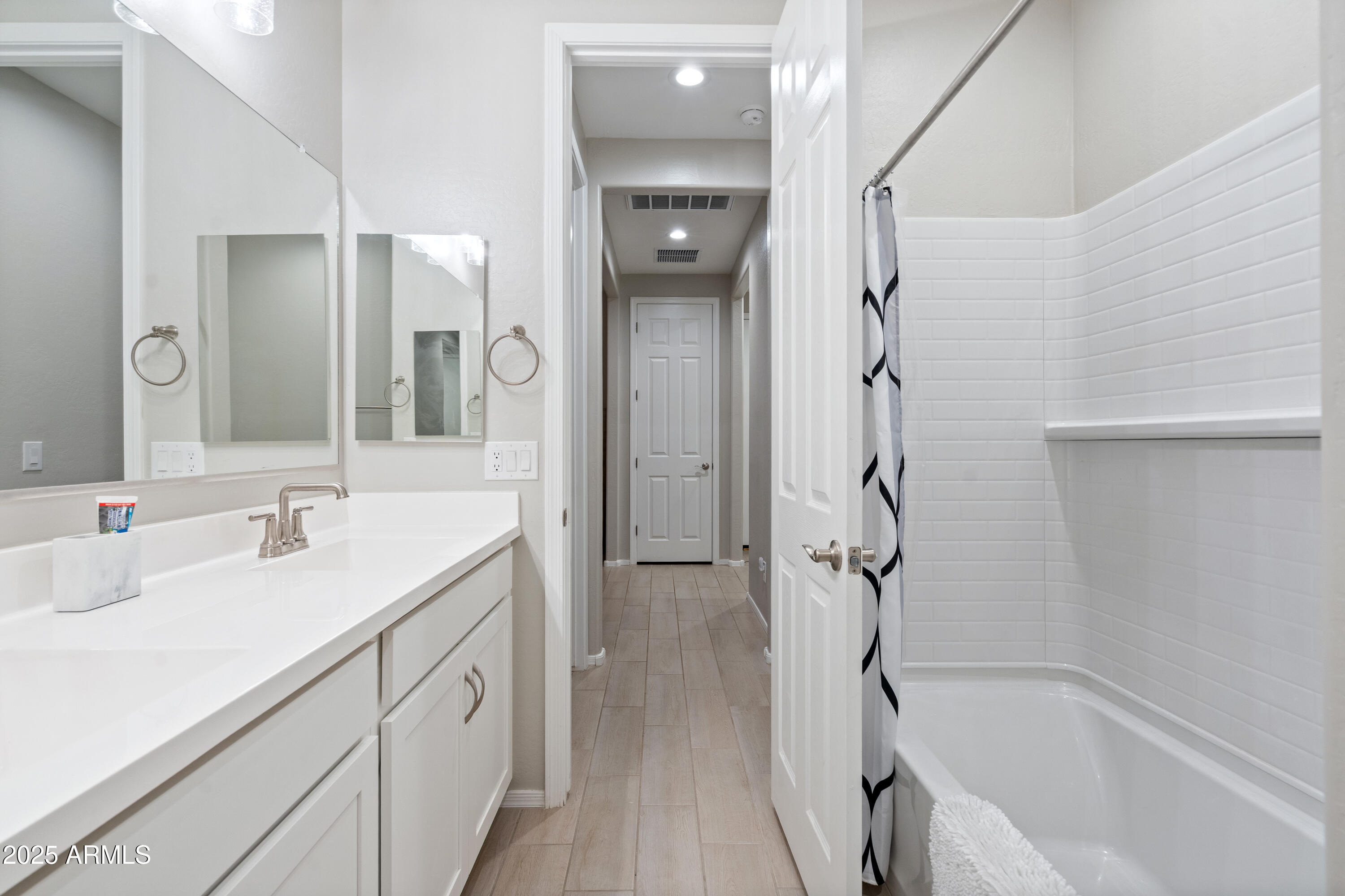 17829 West Red Fox Road Surprise, AZ 85387 - Photo 18 of 28 Bathroom