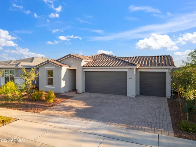$459,000 | 17829 West Red Fox Road, Surprise, AZ 85387