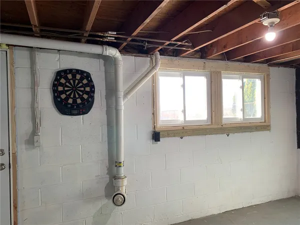 $1,850 | 1162 County Road 8, Farmington, NY 14425