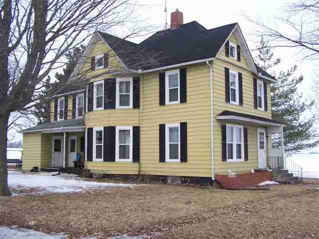 3714 North Hillcrest Road Freeport, IL 61032 - Photo 1 of 9 Gallery Image 1