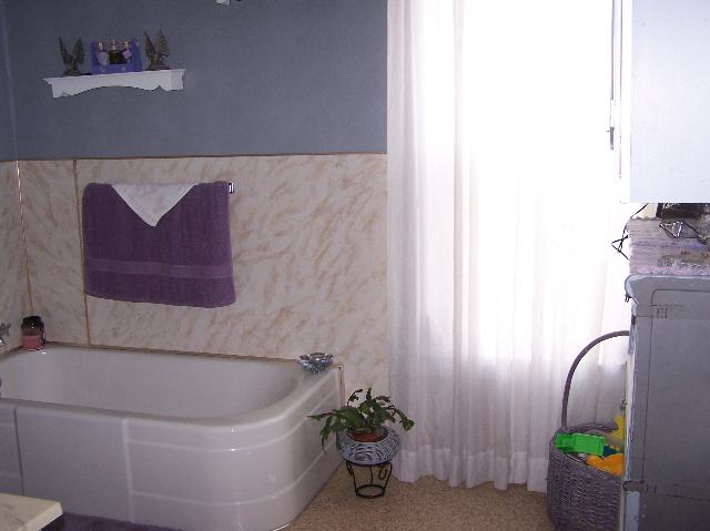 3714 North Hillcrest Road Freeport, IL 61032 - Photo 6 of 9 Gallery Image 6