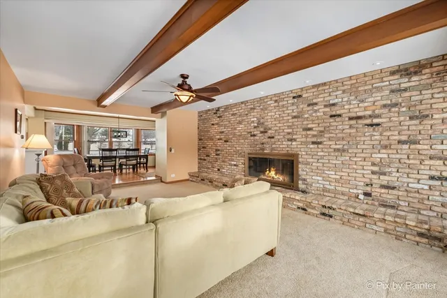 $399,900 | 123 Dundee Avenue, East Dundee, IL 60118