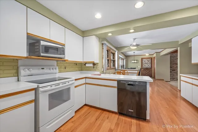 $399,900 | 123 Dundee Avenue, East Dundee, IL 60118