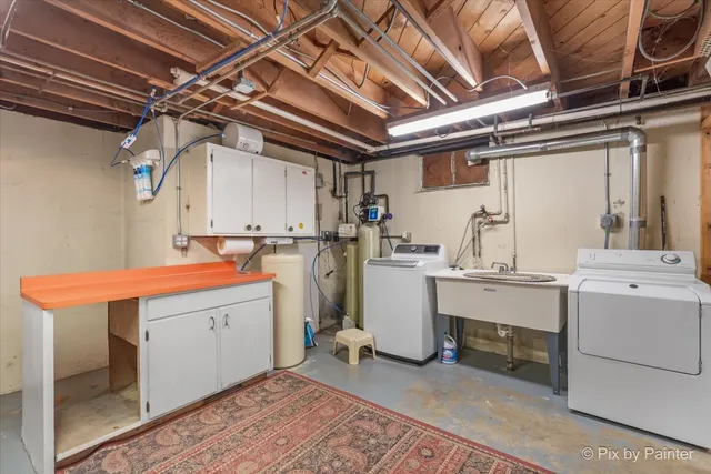 $399,900 | 123 Dundee Avenue, East Dundee, IL 60118