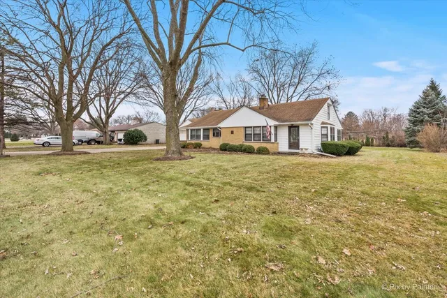 $399,900 | 123 Dundee Avenue, East Dundee, IL 60118