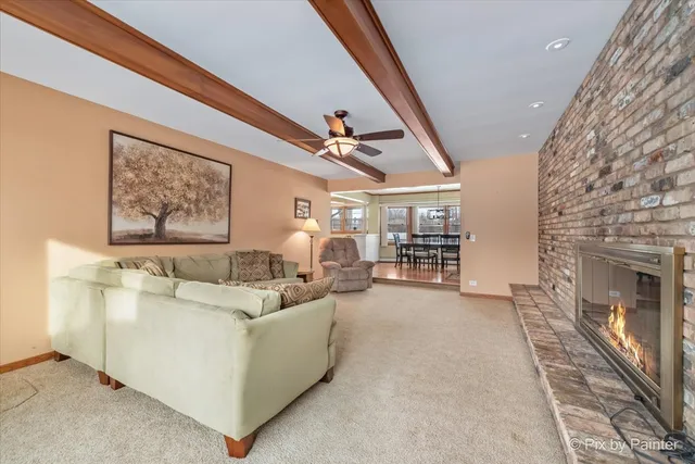 $399,900 | 123 Dundee Avenue, East Dundee, IL 60118